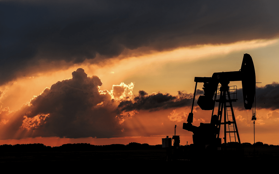 | Twilight on Fossil Fuels | Photo by Glenn Sundeen, Flickr | https://flic.kr/p/gz2ZLe